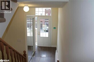 2178 Fiddlers Way in Oakville, ON - Building Photo - Building Photo