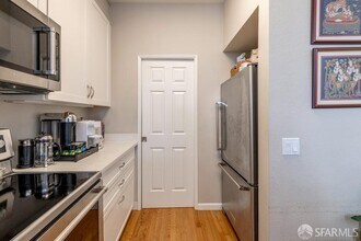 2075 Sutter St in San Francisco, CA - Building Photo - Building Photo