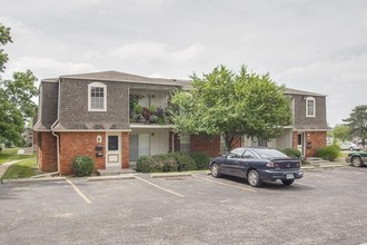 Future Hills Apartments in Overland Park, KS - Building Photo - Building Photo