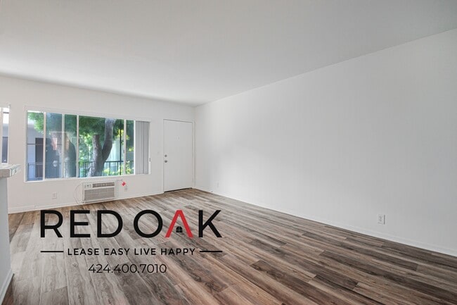 property at 7067 Hawthorn Ave