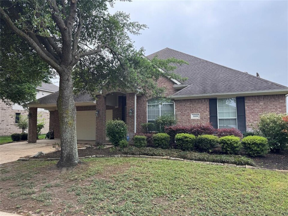 11419 Pampass Pass in Houston, TX - Building Photo