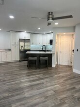 3470 Pinewalk Dr N, Unit #217 in Margate, FL - Foto de edificio - Building Photo
