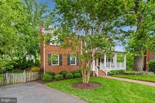 5055 26th Rd N in Arlington, VA - Building Photo