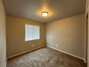 1502 SW 36th Loop in Redmond, OR - Building Photo - Building Photo