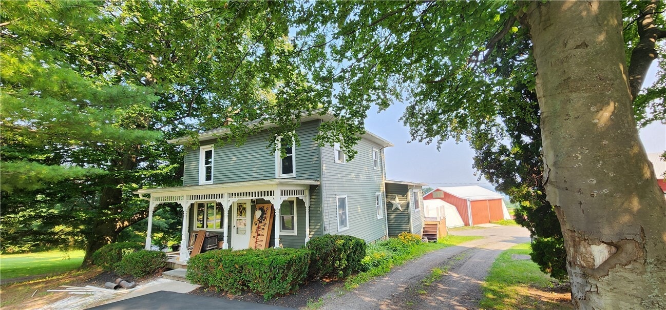 2853 County House Rd in Penn Yan, NY - Building Photo
