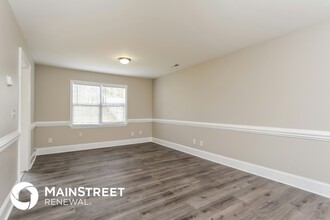 206 Lasalle Way in Greensboro, NC - Building Photo - Building Photo