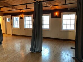 13 Tavern Wy in Durham, NH - Building Photo - Building Photo