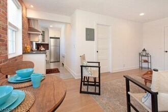 378 Claremont Ave in Montclair, NJ - Building Photo - Building Photo