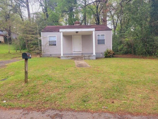 property at 231 Pineneedle Rd