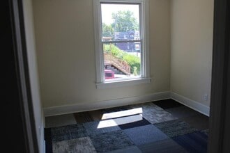 292 Main St in Amsterdam, NY - Building Photo - Building Photo