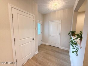 12009 Calvesta St in Jacksonville, FL - Building Photo - Building Photo