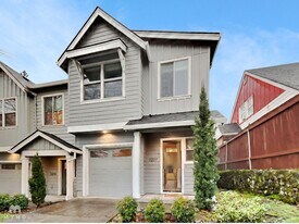 1217 NW Benton St in Camas, WA - Building Photo