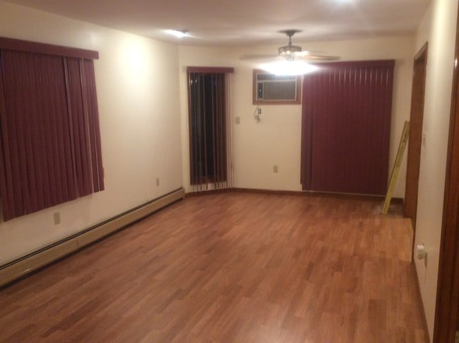 126 Tigue St, Unit 2 in Dunmore, PA - Building Photo - Building Photo