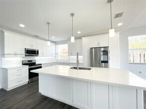 4010 NE 20th St in Homestead, FL - Building Photo - Building Photo