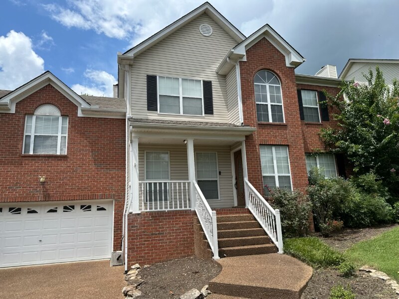 142 Braxton Park Ln in Goodlettsville, TN - Building Photo