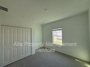 8198 Horsebit Cir in Jacksonville, FL - Building Photo - Building Photo