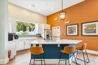 Reserve at Temple Terrace in Temple Terrace, FL - Building Photo - Building Photo