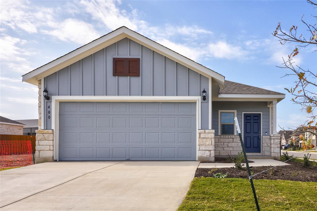 400 SINGING DOVE Way in Liberty Hill, TX - Building Photo