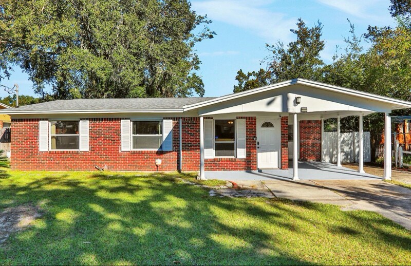 7415 Leroy Dr in Jacksonville, FL - Building Photo