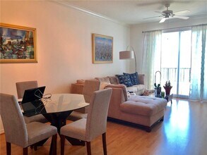2401 NE 65th St, Unit 610 in Fort Lauderdale, FL - Building Photo - Building Photo