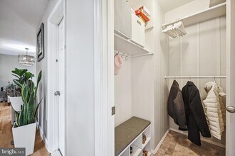 6023 Walhonding Rd in Bethesda, MD - Building Photo - Building Photo