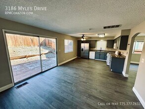 3186 Myles Dr in Sparks, NV - Building Photo - Building Photo