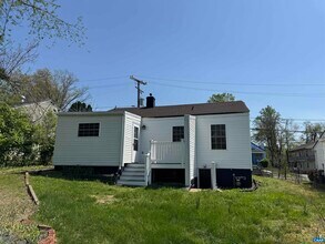 1015 Cherry Ave in Charlottesville, VA - Building Photo - Building Photo
