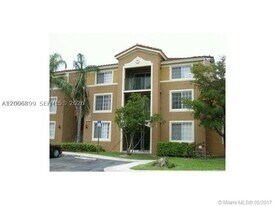 2071 Renaissance Blvd in Miramar, FL - Building Photo