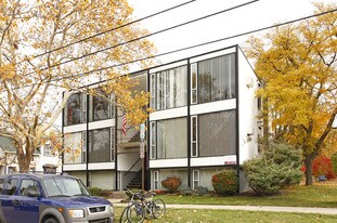 Sun Terrace Apartments in Ann Arbor, MI - Building Photo