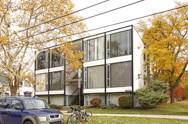 Sun Terrace Apartments