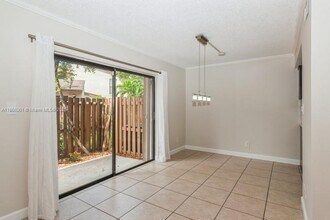 11329 SW 109th Rd in Miami, FL - Building Photo - Building Photo