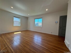 76-19 268th St in Queens, NY - Building Photo - Building Photo