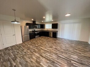 4200 N Viewpoint Dr in Prescott Valley, AZ - Building Photo - Building Photo