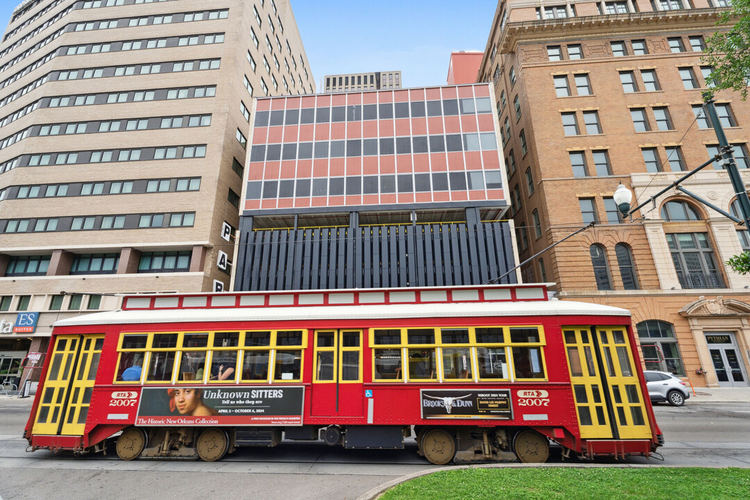 The Eleanor in New Orleans, LA - Building Photo