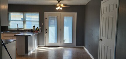 360 Fairview Dr in La Place, LA - Building Photo - Building Photo