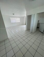621 S Royal Poinciana Blvd in Miami Springs, FL - Building Photo - Building Photo