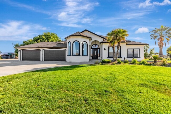 property at 1353 Perry Ct.