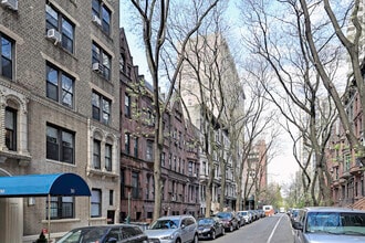 Turin House Apartments in New York, NY - Foto de edificio - Building Photo