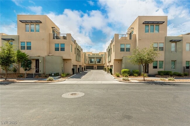 11297 Gravitation Dr