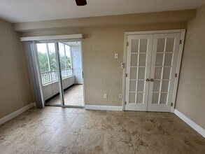 2851 N Oakland Forest Dr in Oakland Park, FL - Building Photo - Building Photo