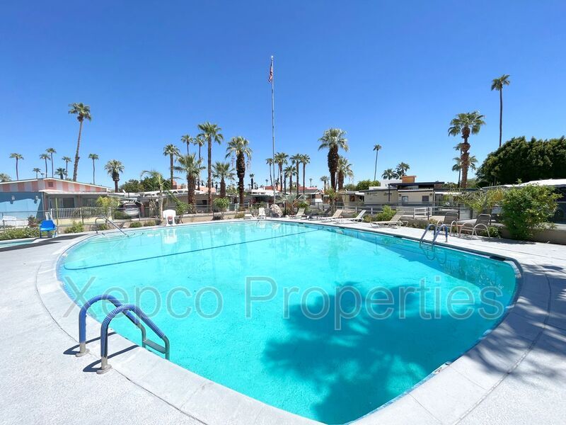 134 Fondulac St in Palm Springs, CA - Building Photo