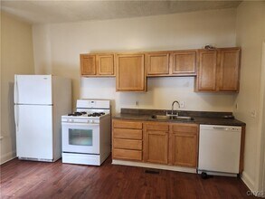 410 Graves St in Syracuse, NY - Building Photo - Building Photo