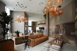 2 Hbr Pt Rd S in Stamford, CT - Building Photo