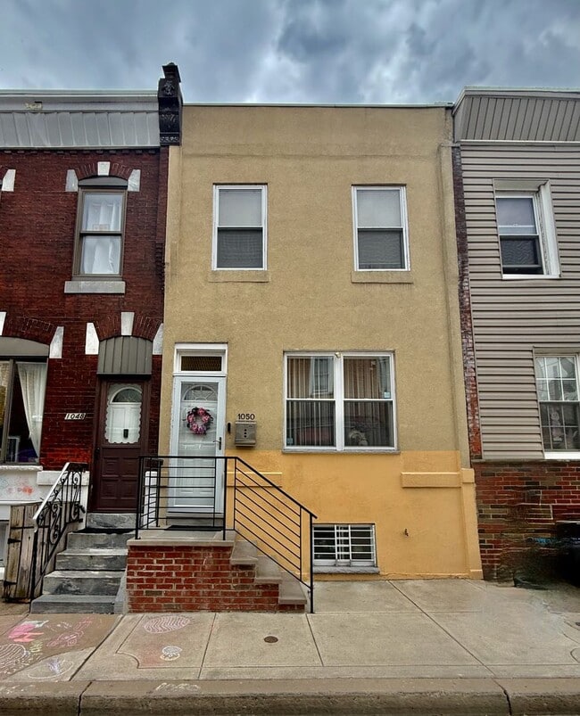 property at 1050 Tree St