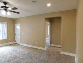 1731 Wildwood Pl NE in Keizer, OR - Building Photo - Building Photo