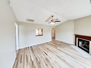 1320 Mulberry Ct in Greenfield, IN - Building Photo - Building Photo