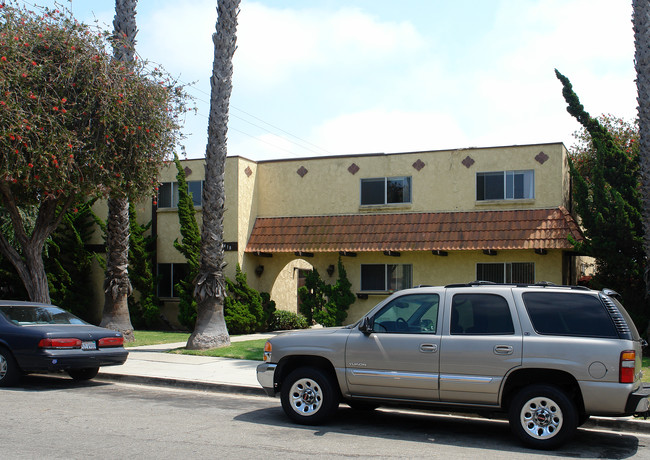 6418 Hummingbird St in Ventura, CA - Foto de edificio - Building Photo