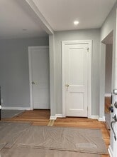 23 Bayville Dr in Sound Beach, NY - Building Photo - Building Photo