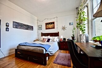 1691 Commonwealth Ave, Unit 22 in Boston, MA - Building Photo - Building Photo