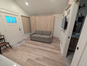 4 Dixie Trail in Raleigh, NC - Building Photo - Building Photo